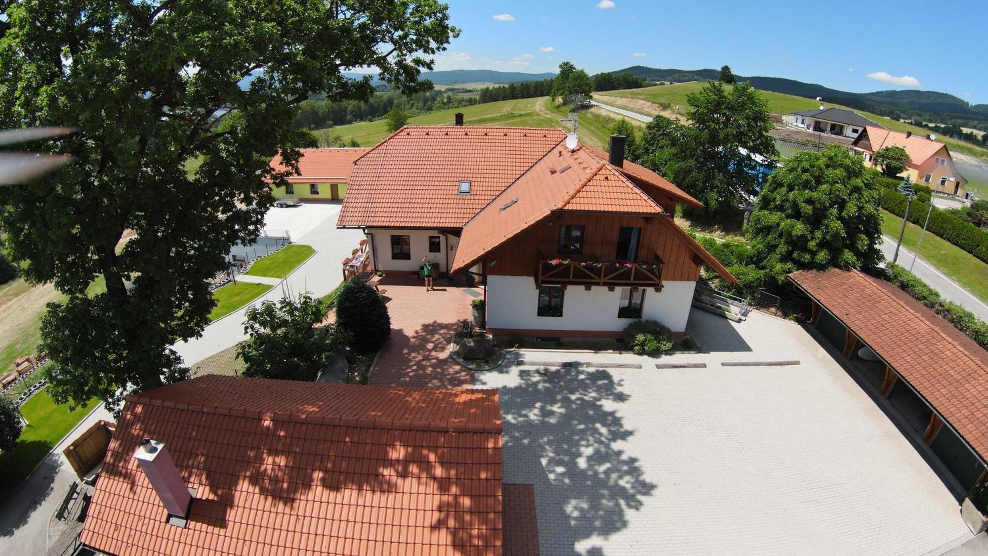 Apartmany U Srdce Vltavy Horní Planá Bagian luar foto